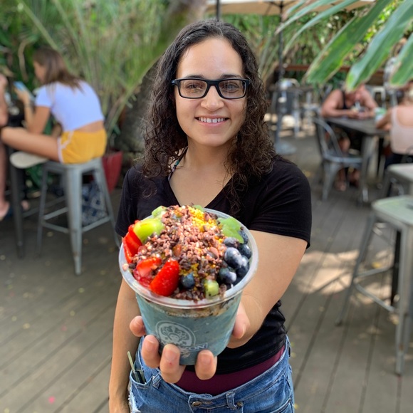 Meet your Posher, Donna - Picture 3 of 8